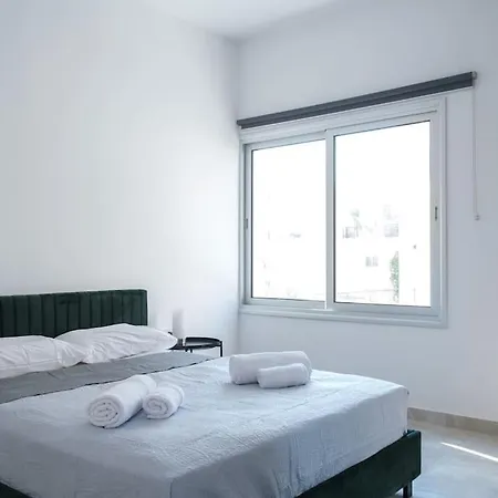 Διαμέρισμα Royal Luxury Homes - 8 Πάφος