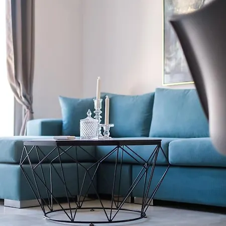 Royal Luxury Homes - 8