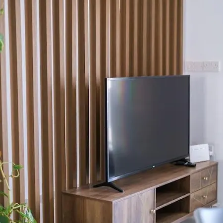 Royal Luxury Homes - 8 Apartment